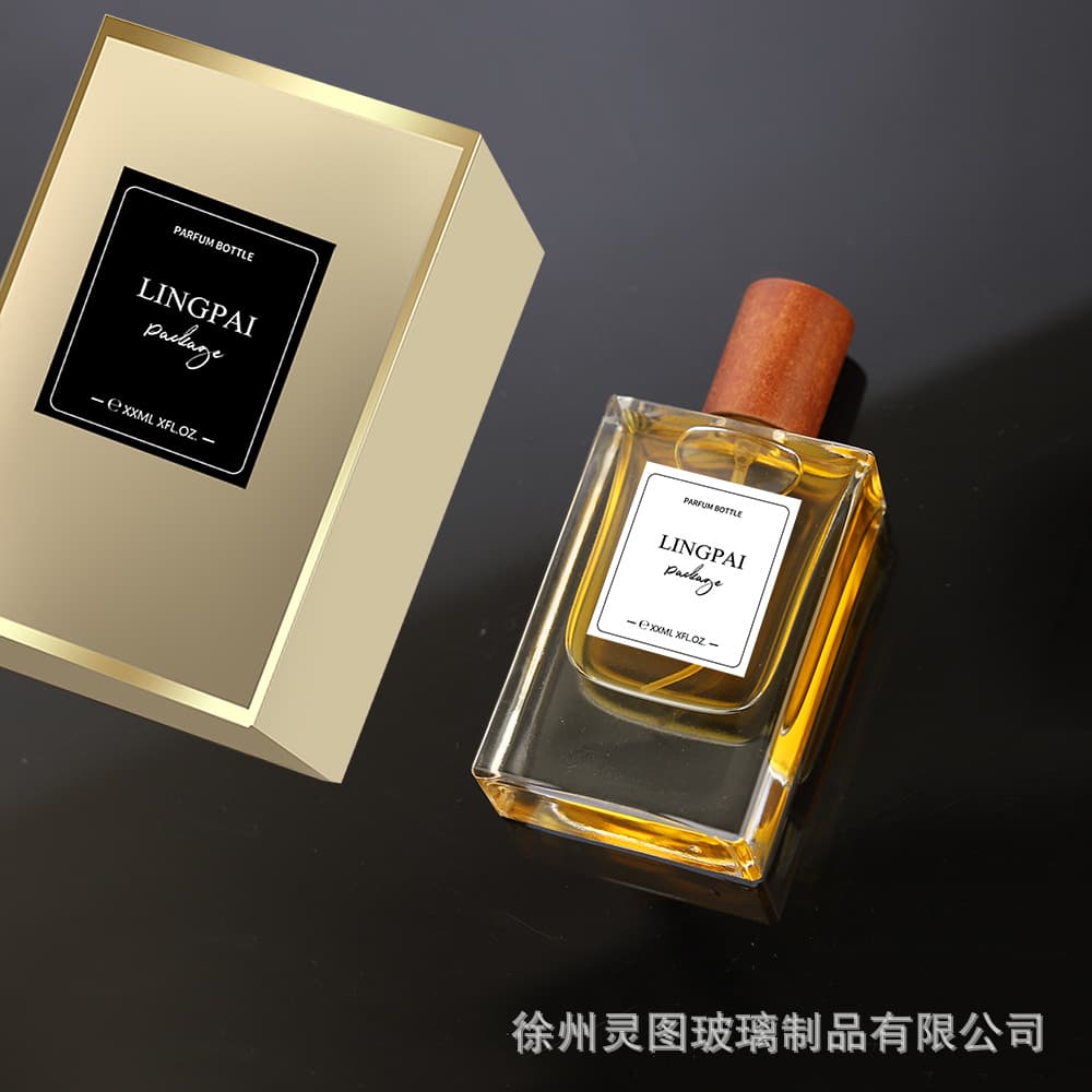 Wholesale Perfume Bottles Flat Square Glass Bottle 30ml High-End Cosmetic Spray