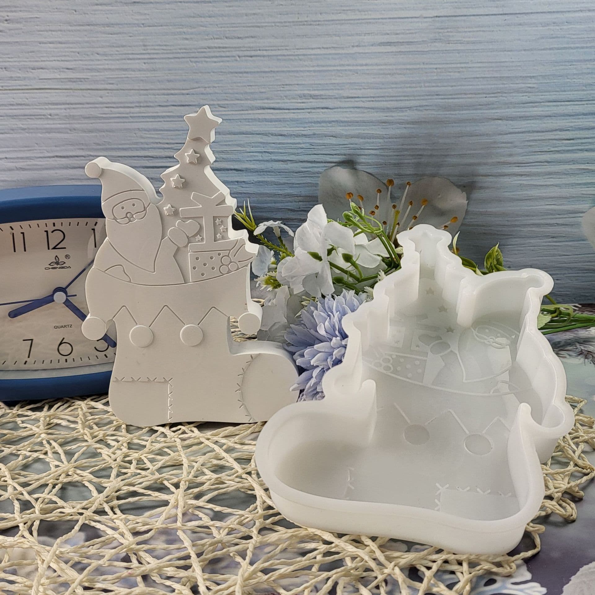 S0031 Christmas Santa Claus and Christmas Tree Desktop Decoration Cement Plaster Mold DIY Silicone Mold