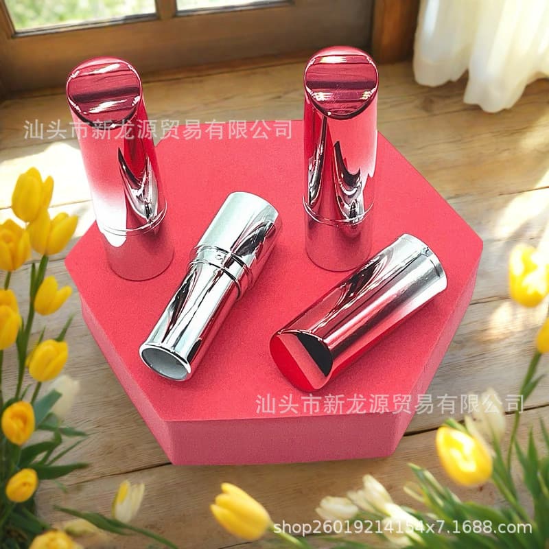 In Stock Wholesale Round New Lipstick Empty Tubes and Bottles Pink Gold Red Gradient Empty Cases Packaging Lip Balm Empty Tubes