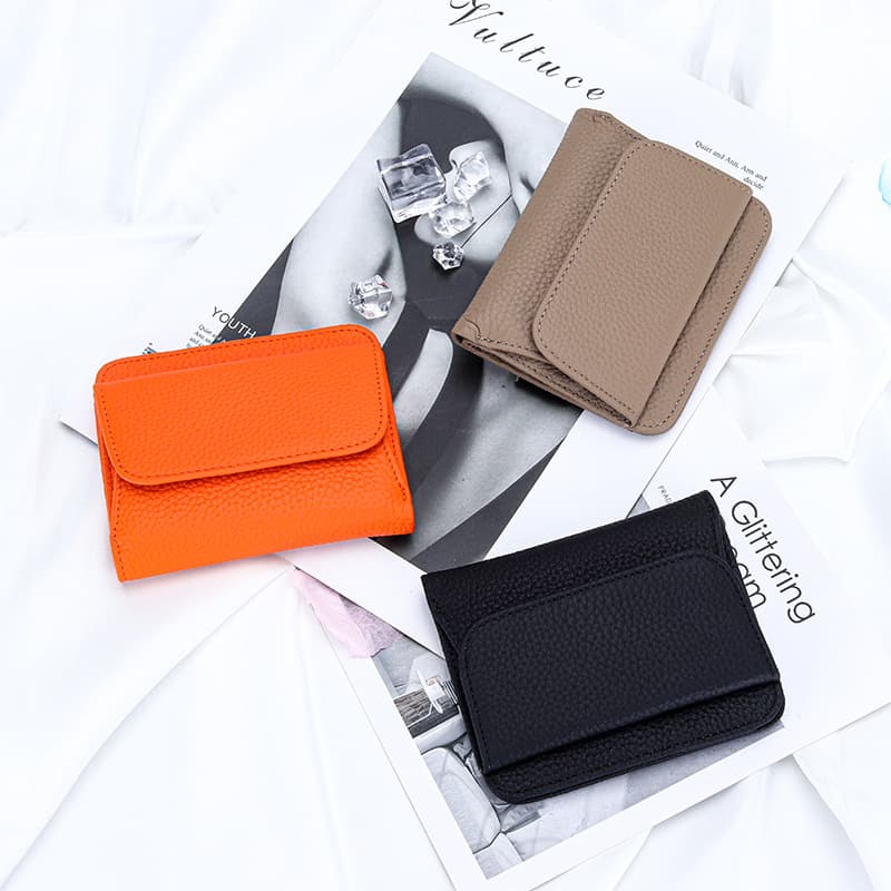 Genuine Leather Japanese Style Short Wallet for Women 2026 New Large Grain Multifunctional Amazon Folding Wallet