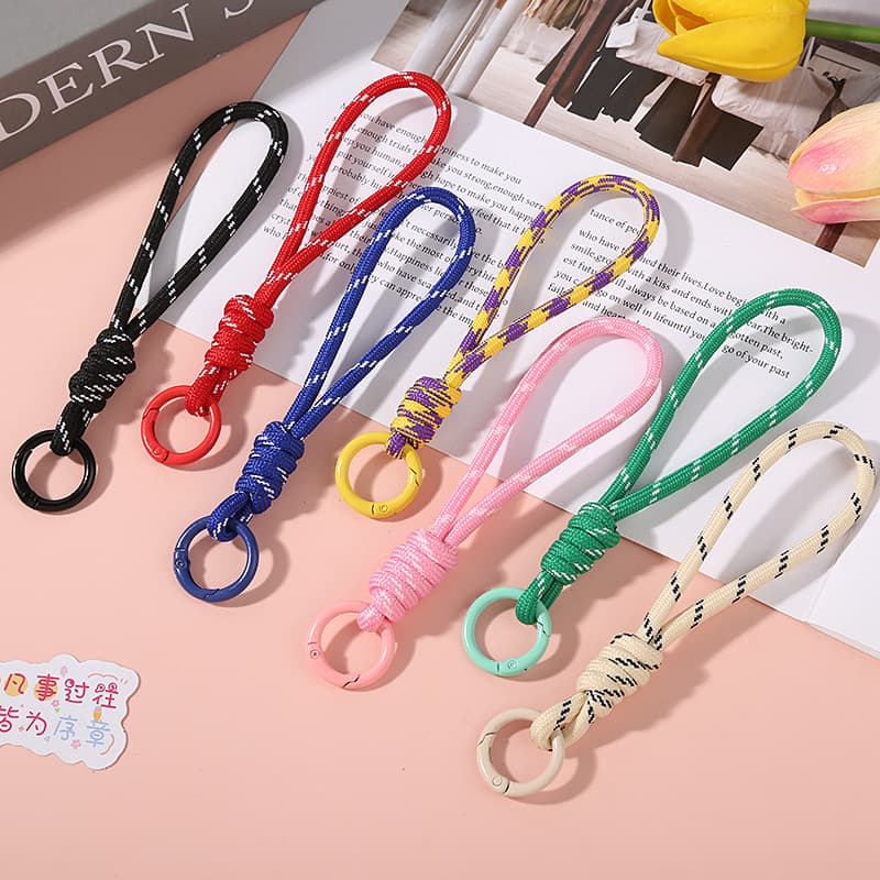 Color-block phone lanyards, creative woven short keychains, phone case decorative lanyards, detachable anti-loss straps wholesale