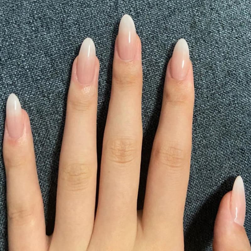 Hot-selling European and American press-on nail tips, nude gradient finished nails wholesale, pure and seductive style wearable nail tips, cross-border