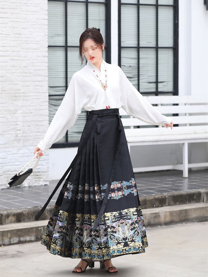 Original Nine-Colored Deer Horse-face Skirt Petite Woven Gold Zhuang Hua New Chinese Style Hanfu National Fashion Set Autumn and Winter Daily Embroidery
