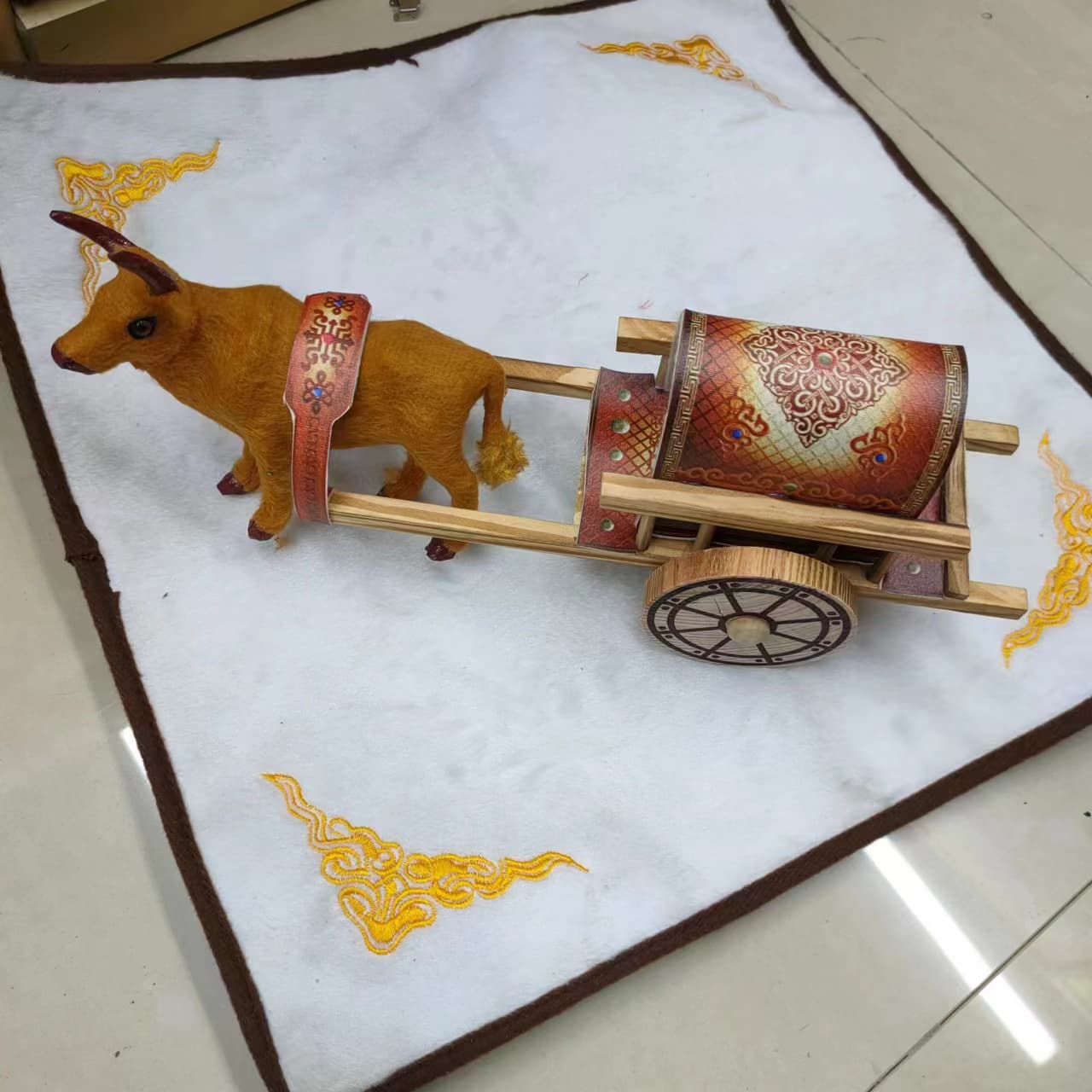 Ox-drawn cart model, horse-drawn cart, Lele cart, lawn ornaments, ethnic characteristic ornaments, souvenirs, free shipping