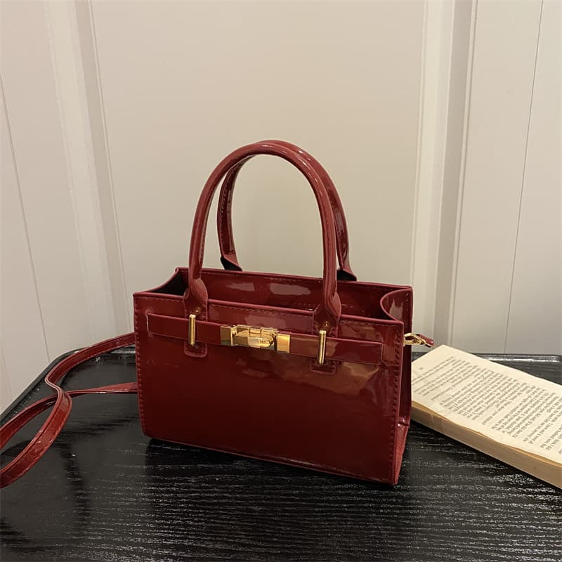 2026 solid color lacquered bridal wedding bag for women new Korean style large capacity simple shoulder handheld crossbody small square bag