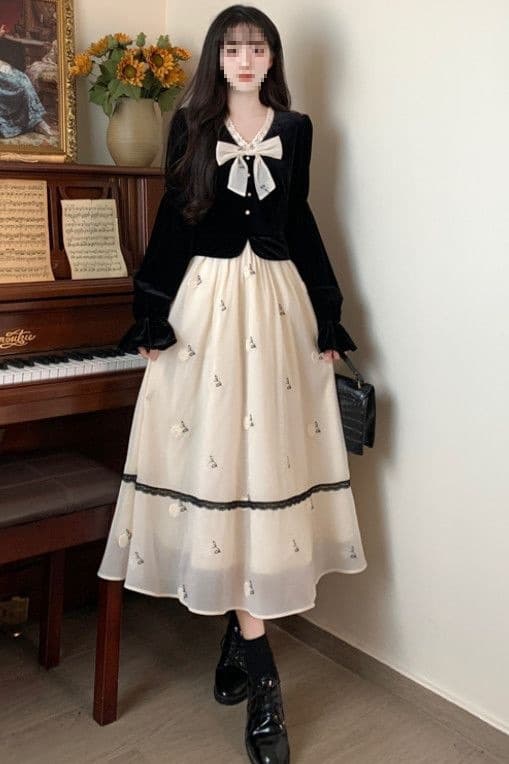 Plus Size Autumn/Winter Bowknot Patchwork Faux Two-Piece Velvet Dress for Women, Slimming Waist, Concealing Belly, Mesh Long Skirt