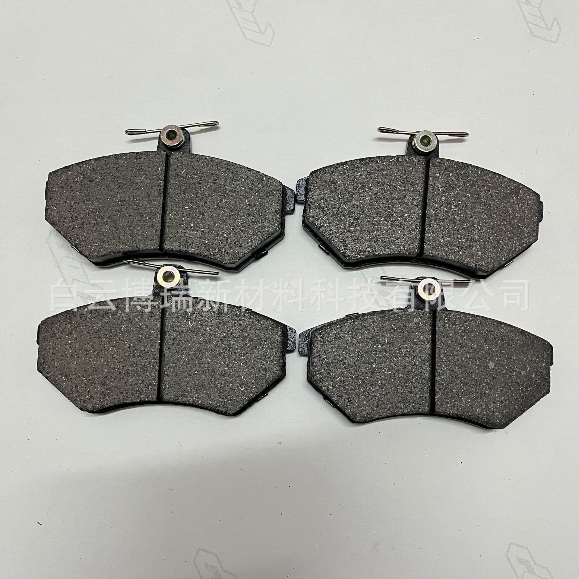 Factory direct supply of automotive brake pads D696 ceramic brake discs, disc friction pads, front wheel silent clutch, wear-resistant