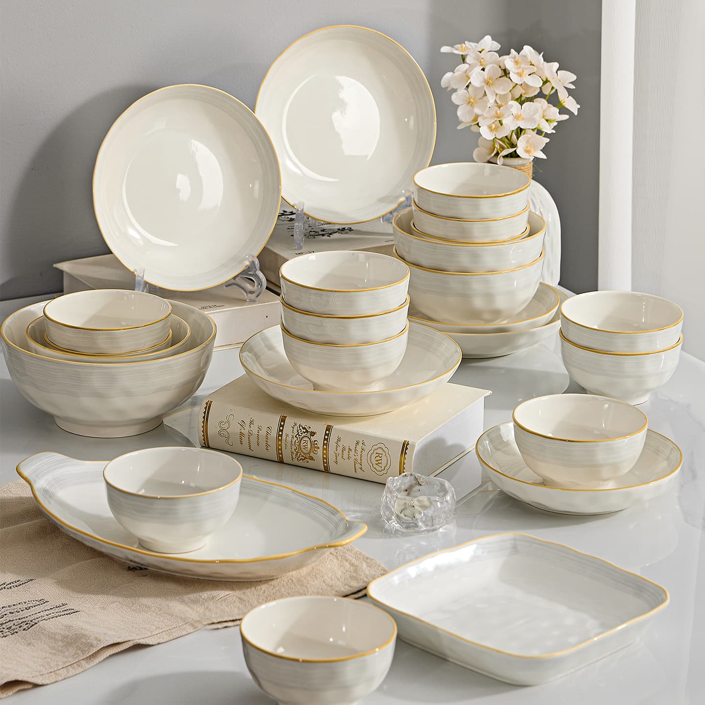 Nordic style creative tableware set ceramic rice bowl home 2026 new high-end bowl and plate set housewarming gift
