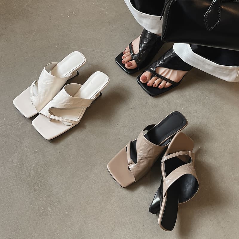 Designer Irregular Wedge Heel Sheepskin Slippers 2025 Summer Mid-Heel Square Toe Genuine Leather Toe-Loop Sandals for Women