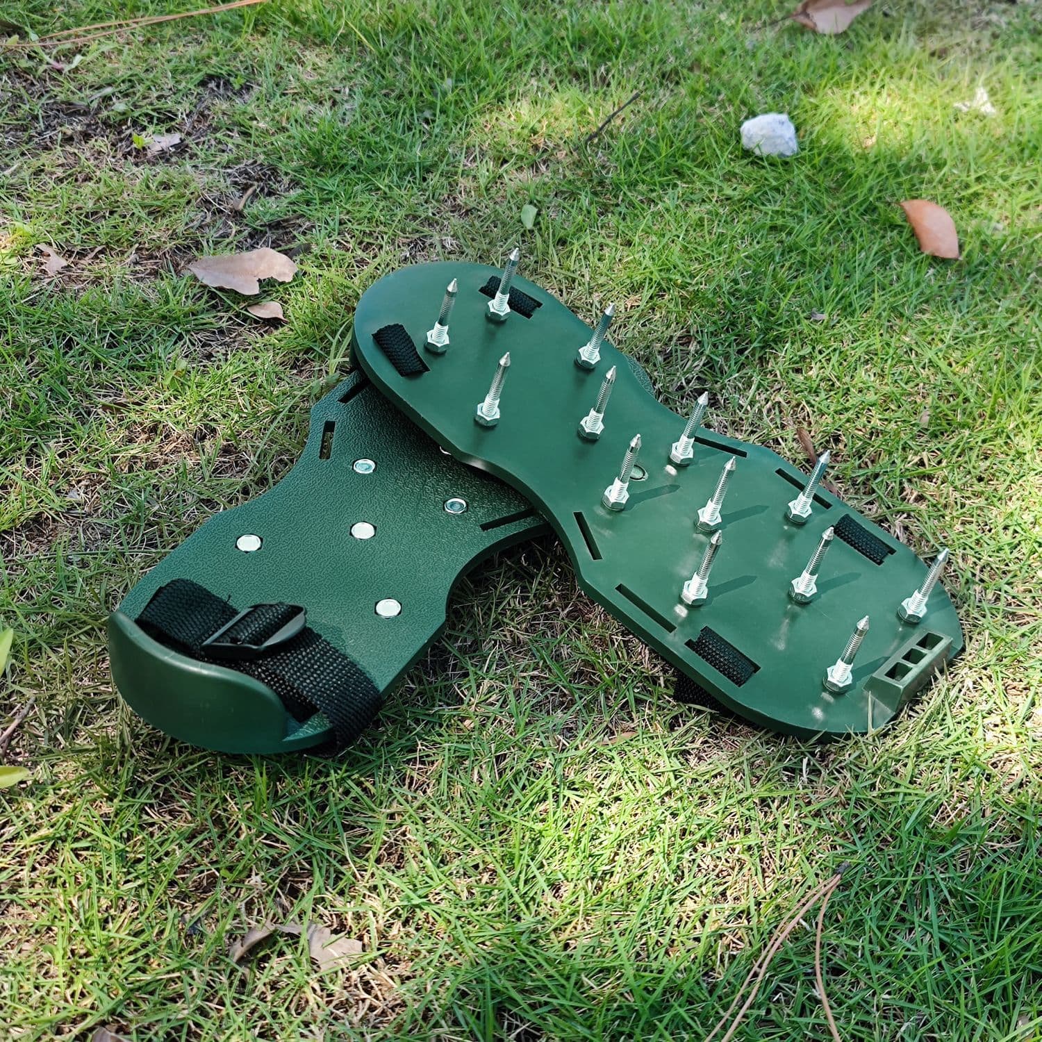 Garden Soil Aerator Shoes, Lawn Aeration Shoes, Grass Spike Shoes, Garden Spike Shoes, Self-Leveling Epoxy Anti-Slip Gardening Tool
