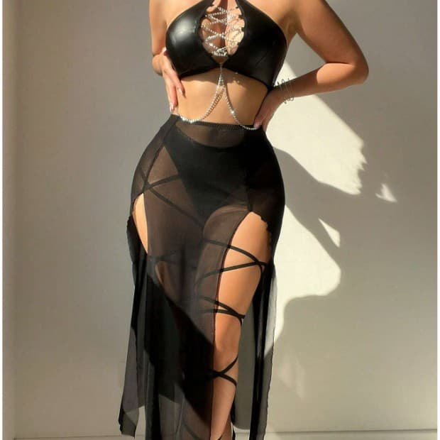 Sexy underwear cross-border supply European and American foreign trade sexy black one-piece hollow wear rope patent leather halter neck underwear wholesale