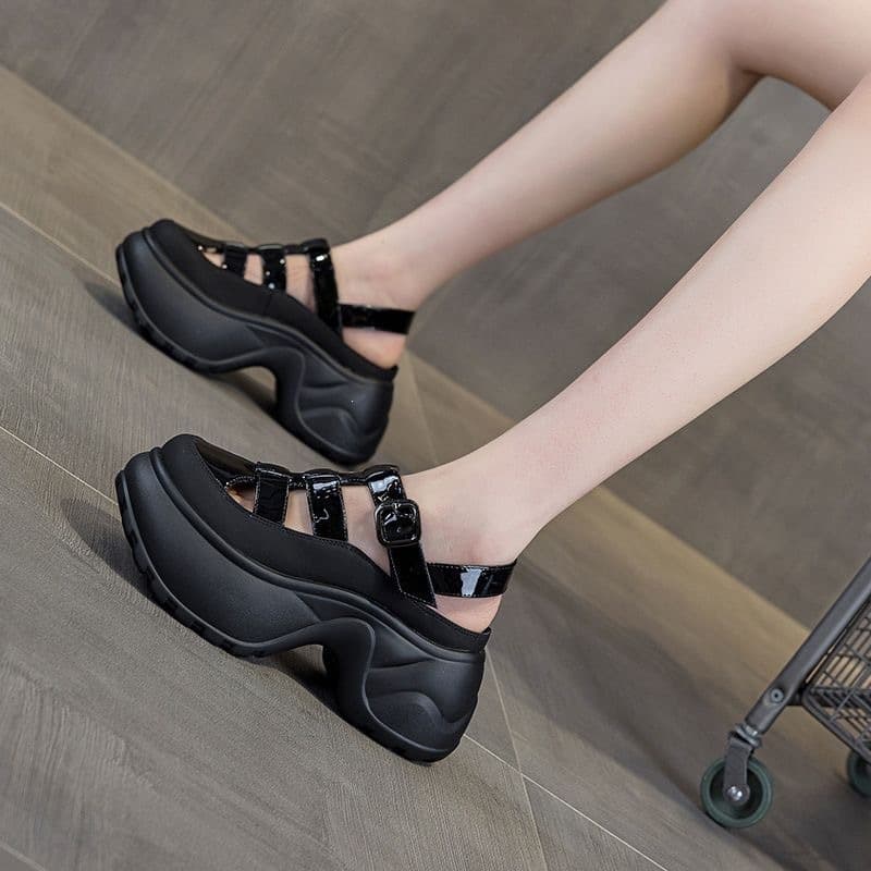 Thick-soled Roman Sandals for Women 2026 Summer New Style Hollow Breathable Casual Fashion Versatile Thick Heel Heightening Sandals for Women