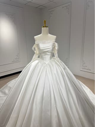 Satin Wedding Dress for Bride 2025 New Style Forest Strapless French Court Style Unique Outdoor Ceremony Gown