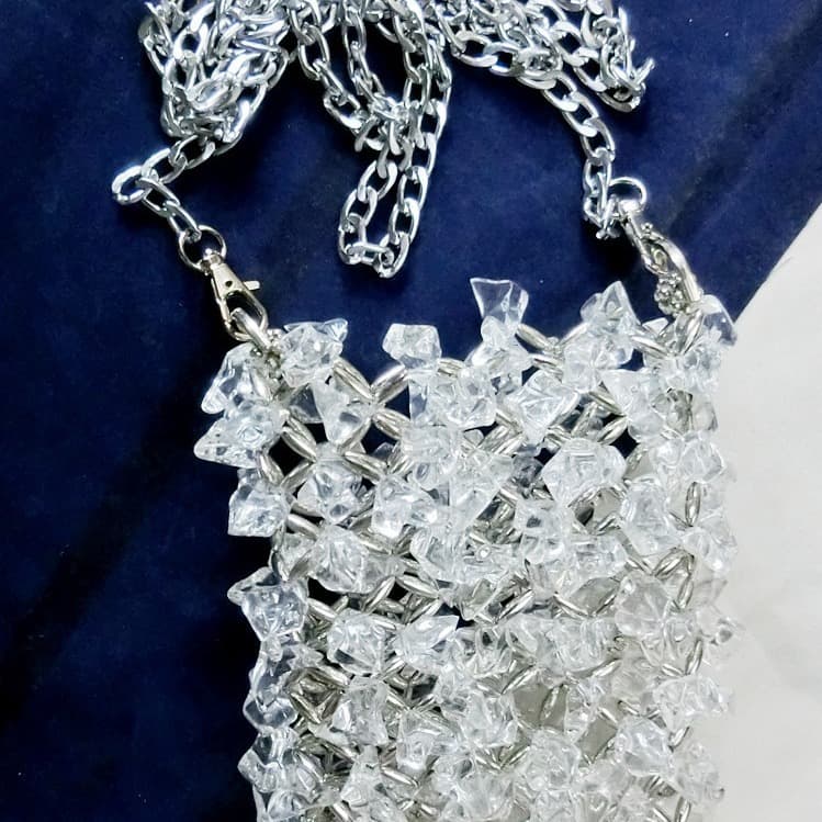 Chain bag, hand knitted bag, sweater decorative chain, bead bag, can be processed according to drawings and samples.