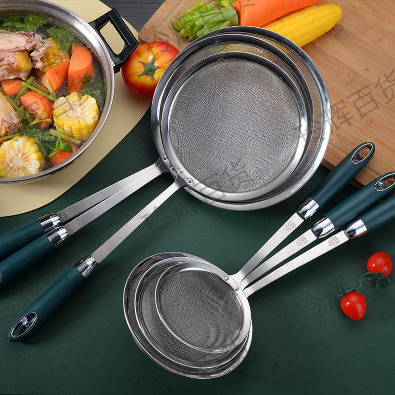 Wholesale 304 fine mesh filter sieve kitchen fried noodles colander stainless steel large colander long handle filter colander