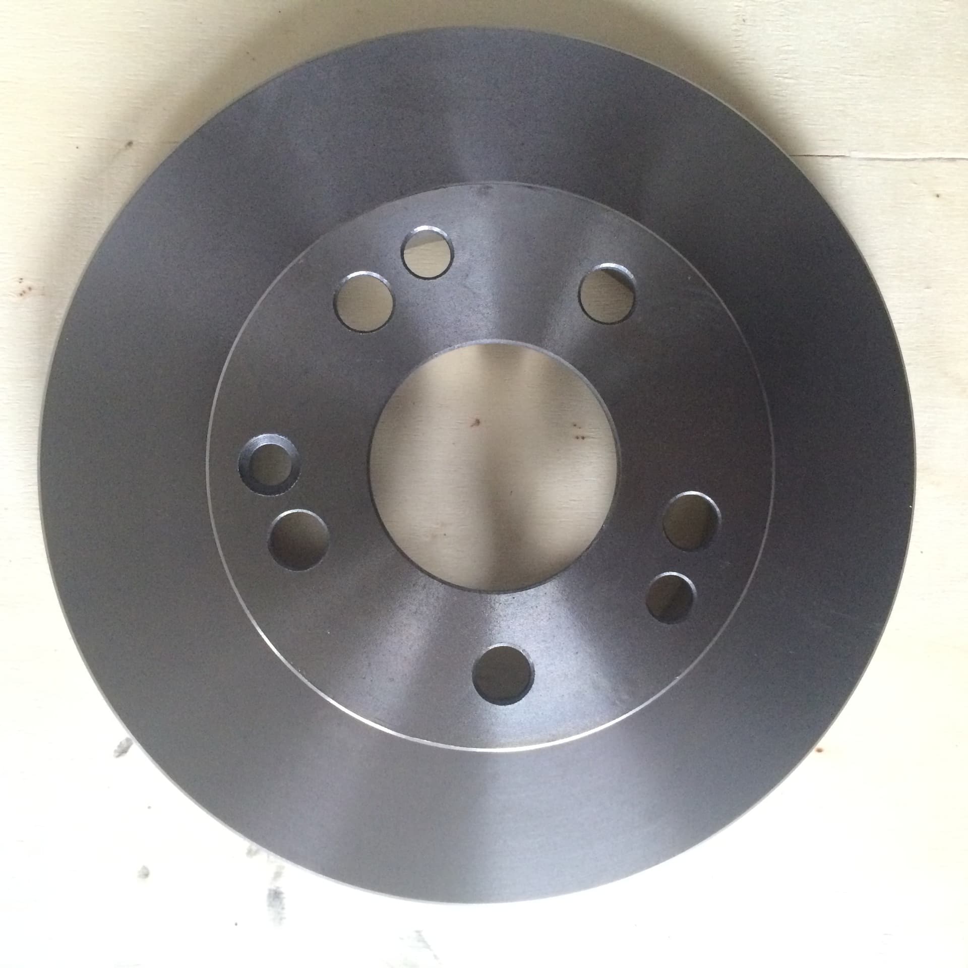 2014210812 applicable to Mercedes-Benz 190 4-door sedan (W201) diameter 262mm front wheel brake disc