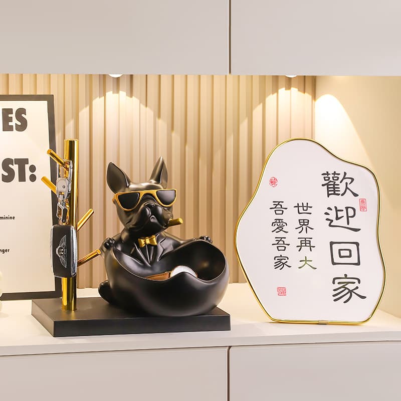 Modern Personality Trendy Home Decoration Entryway Key Remote Control Snack Bulldog Dog Storage Ornament