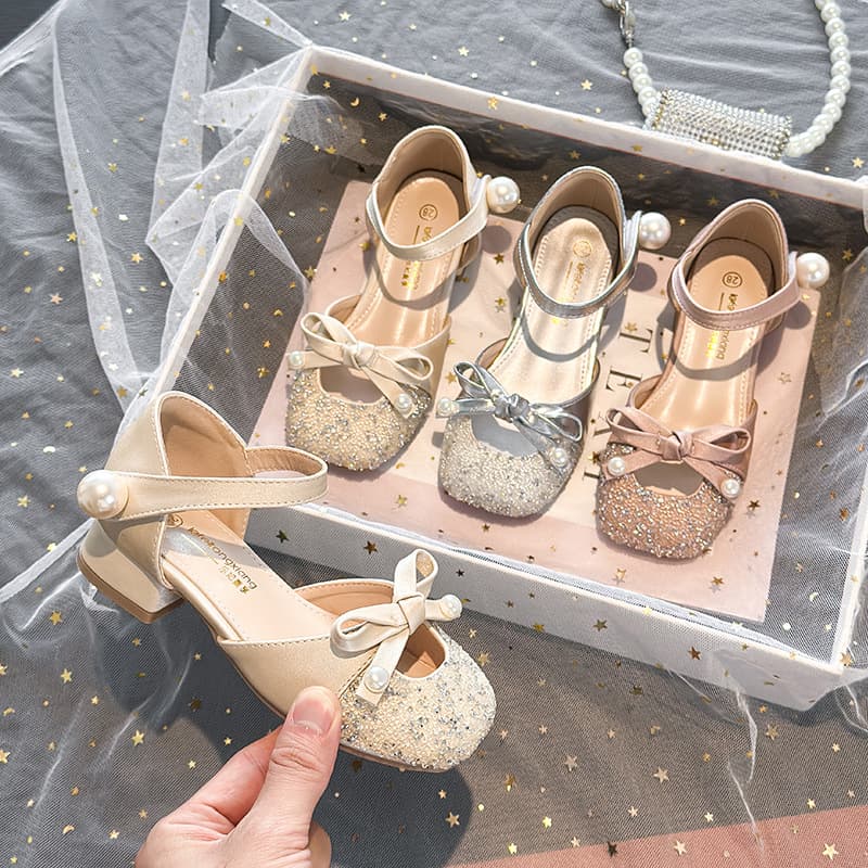 Korean style Baotou girls' sandals 2026 summer new fashion versatile children's bow princess shoes soft sole sandals