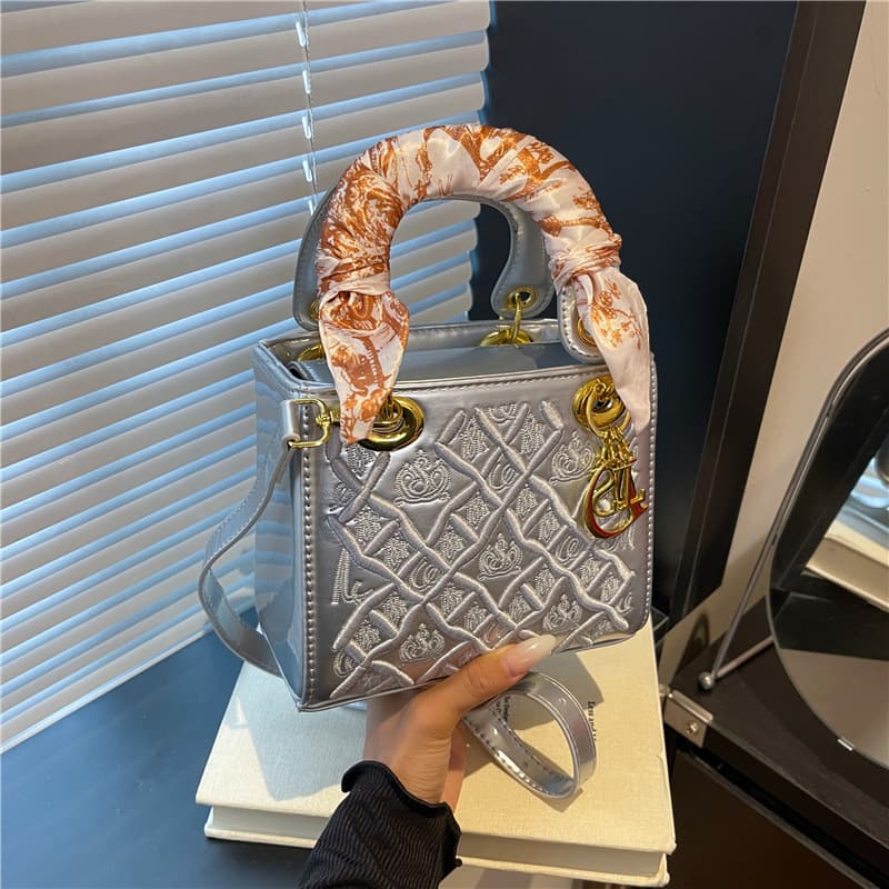 Cross-Border Trendy Embroidered Versatile Lady Diana Bag 2026 New Style Silk Scarf Handbag Women's High-End Shoulder Crossbody Bag