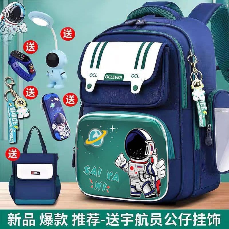 Spaceman School Bag for Boys and Girls, Spine-Protecting and Weight-Reducing Backpack for Primary School Students Grades 1-6