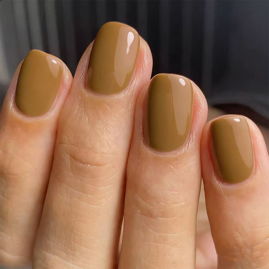 Short Glossy Square Nails in Solid Tan Color, Versatile for Cross-Border European and American Trade, Simple and Sweet, Flattering to the Complexion, 24 Pieces