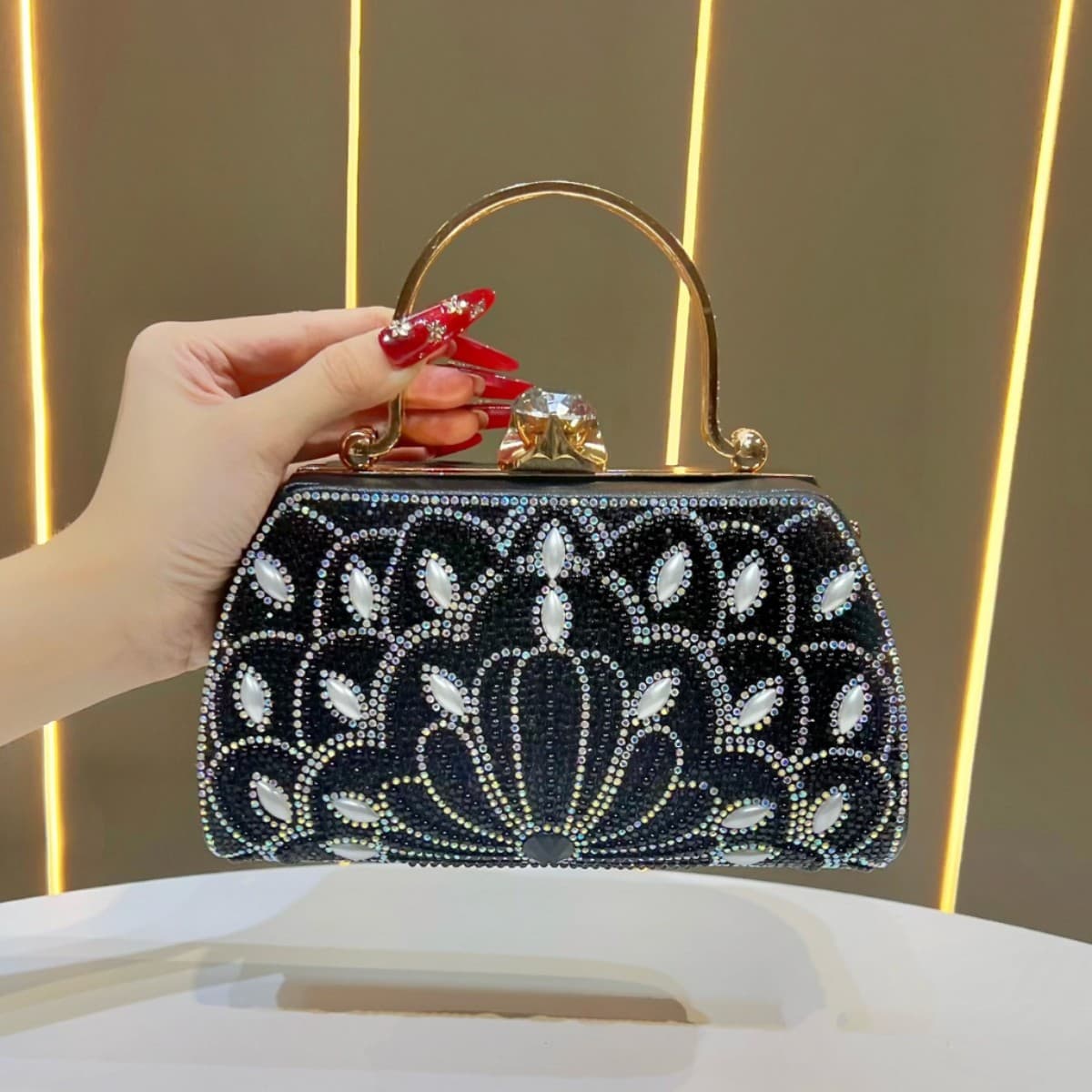 Evening Diamond Embellished Handbag Women's Clutch Crossbody Bag European And American Style Ball Gown Dress Bag PU Material
