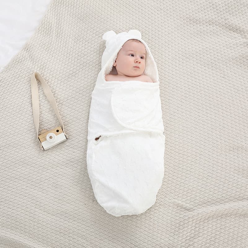 Newborn spring and autumn swaddling towel, baby brush flower five-pointed star sleeping bag, baby double-layer lambswool quilt, anti-kick bag