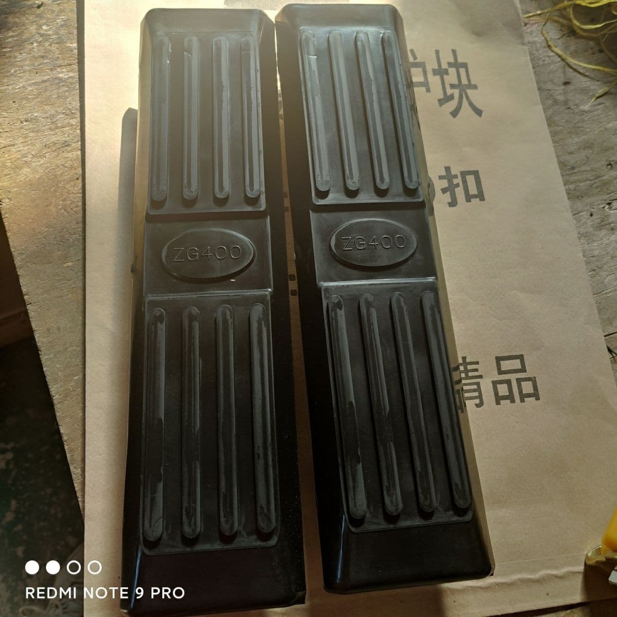 Small excavator track rubber block fixed size wear-resistant 60 Doosan XCMG 70 excavator Oxford rubber block leather medium