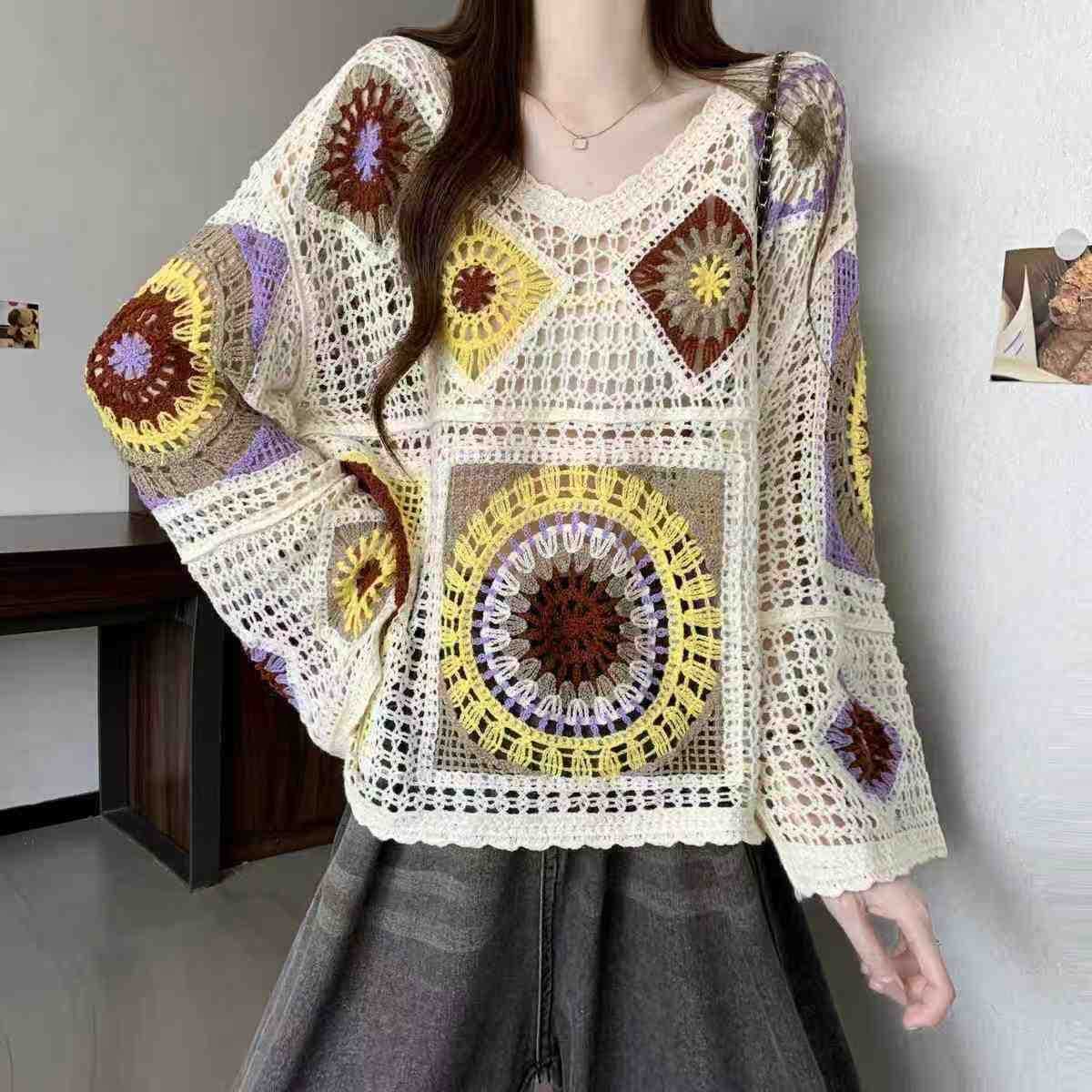 Bohemian Contrast Color Crochet Hollow Knit Top for Women, Summer Loose V-Neck Breathable Thin Sweater