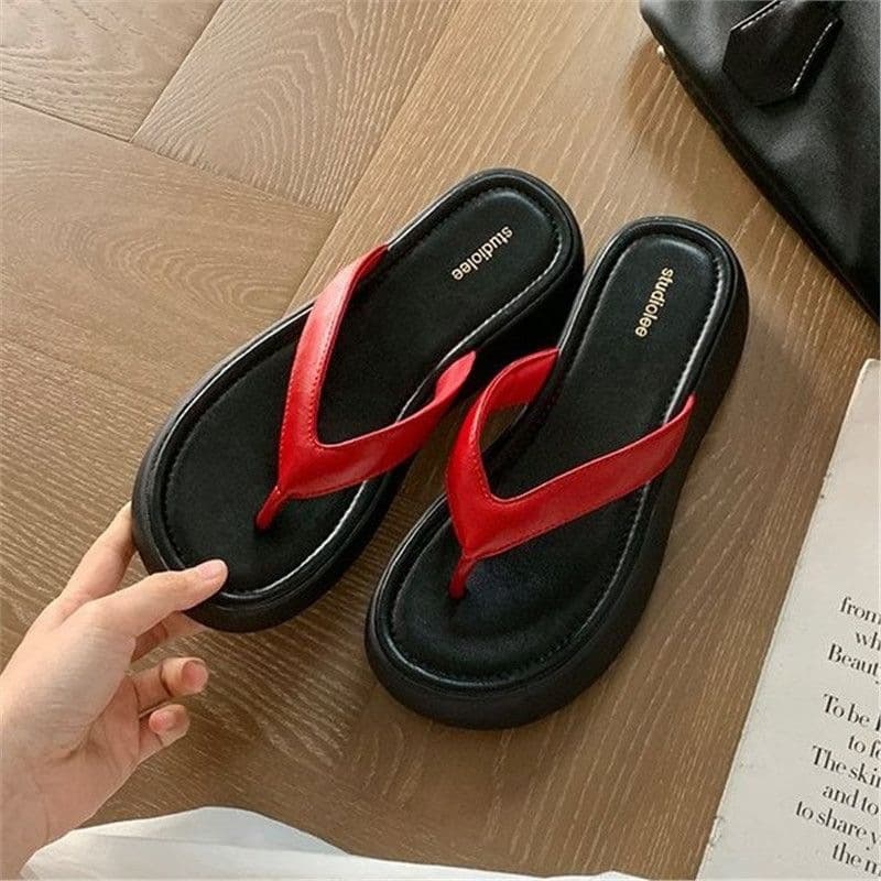 2026 New Beach Vacation Toe-Post Outdoor Versatile Height-Increasing Slippers Fashion Thick Sole Flip-Flops for Women Summer Outdoor