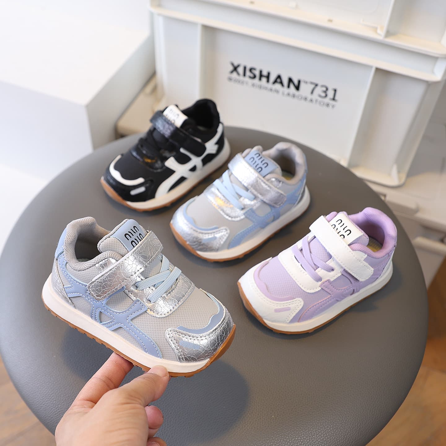 Kids Onitsuka Tiger Style Shoes 2026 Spring/Autumn New Boys Girls Soft Sole Board Shoes Big Kids Breathable Mesh Shoes Fashion White Shoes