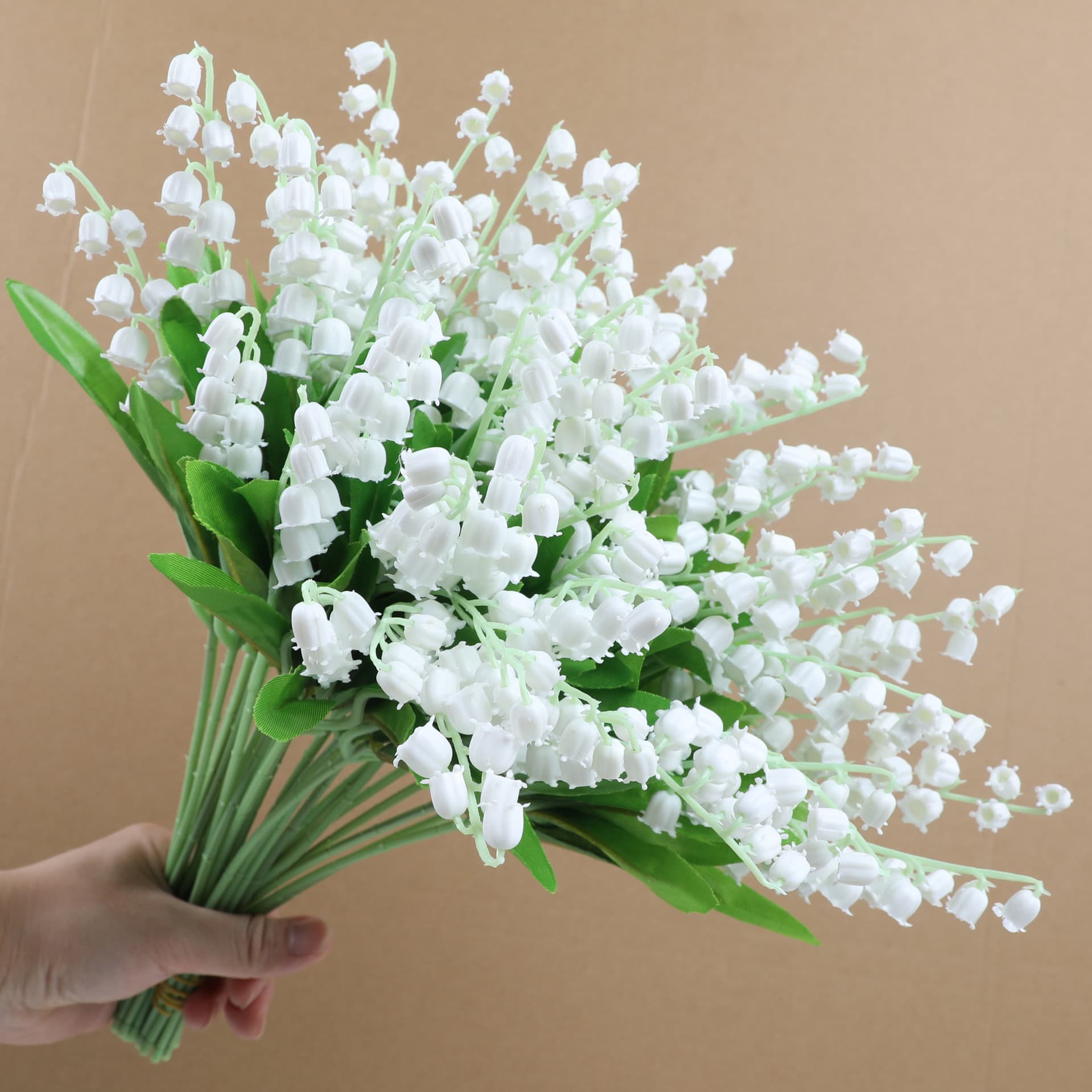 Simulated Lily of the Valley, Artificial Flowers, Artificial Plastic Hand-Held Flowers, Handmade Finished Products, Wedding Home Decoration Props, Wholesale Accessories