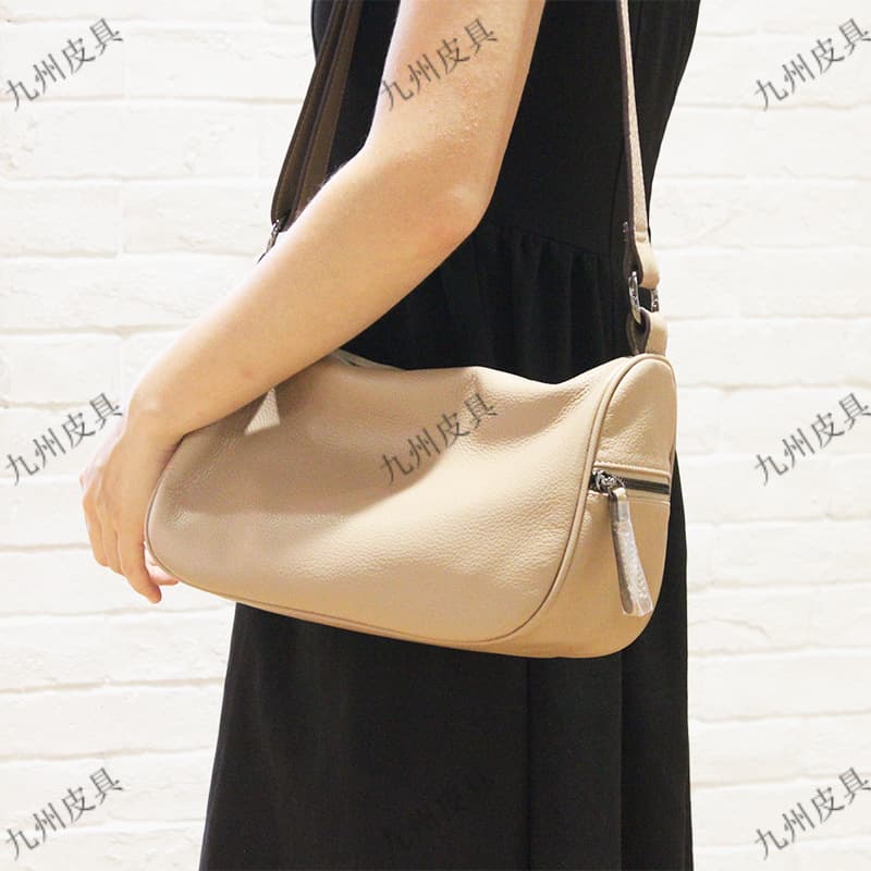 Niche Design Bag New Texture Soft Leather Shoulder Crossbody Bag Women Minimalist Casual Versatile Large Capacity Tote Bag