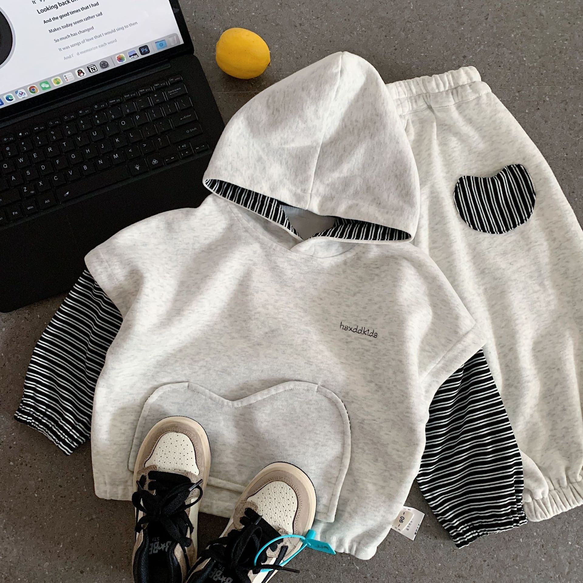 Bangcheng Kids Set 2026 Autumn New Arrival Boys Hooded Faux Two-Piece Outfit Stylish Spring/Fall Wear for Toddlers and Children Wholesale