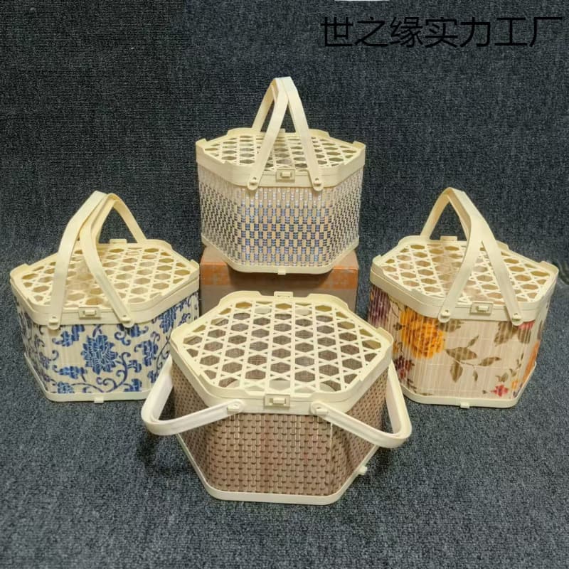 Hand-held hexagonal imitation bamboo basket with plastic lid, bayberry fruit, local specialty gift box packaging, wholesale strawberry eggs