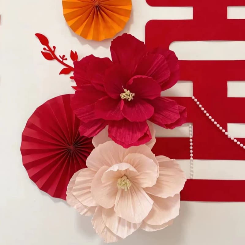 Ready-made pleated flowers for wedding rooms, paper blossoms for marriage decorations, 3D crepe paper flowers, wholesale wedding arrangement paper florals