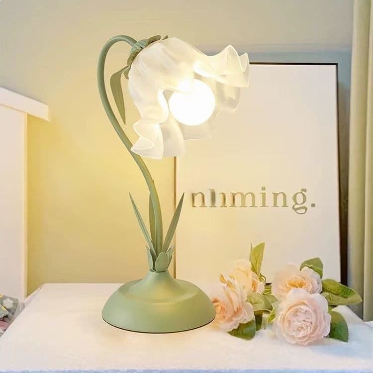 Bedroom bedside table lamp Internet celebrity ins style girl pastoral flower atmosphere night light student study eye protection table lamp