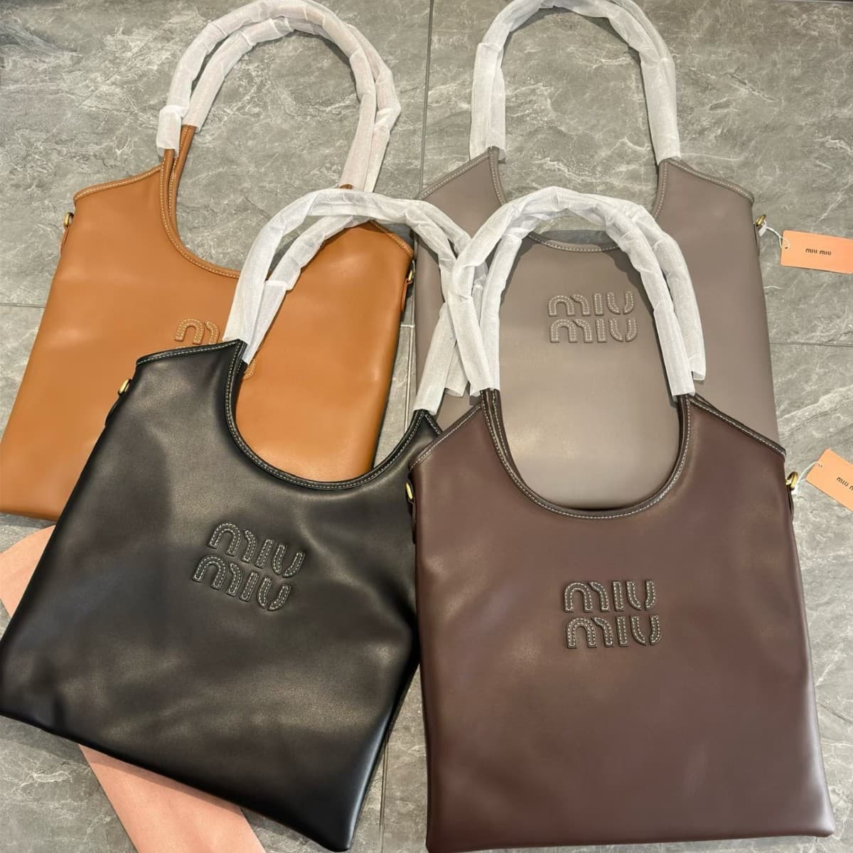 Miu Miu New Canvas Commuter Vintage Bag Fashion Large Capacity Underarm Tote Casual Versatile Shoulder Bag for Women
