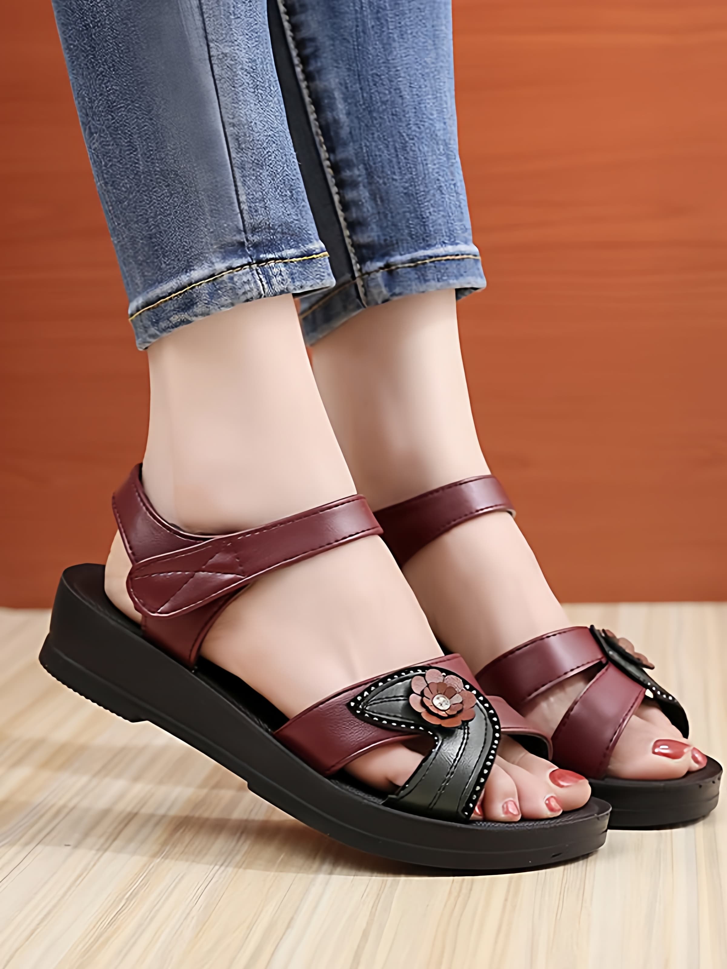 Mother Sandals Women Summer Soft Sole Comfortable One-strap Middle-aged Grandma Shoes Wear Flat Non-slip Women Sandals
