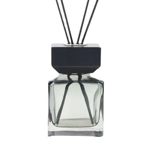 Cross-border Stock Aroma Bottle 100ml Square Transparent Perfume Glass Diffuser Bottle Four-Sided Rattan Reed Diffuser Bottle