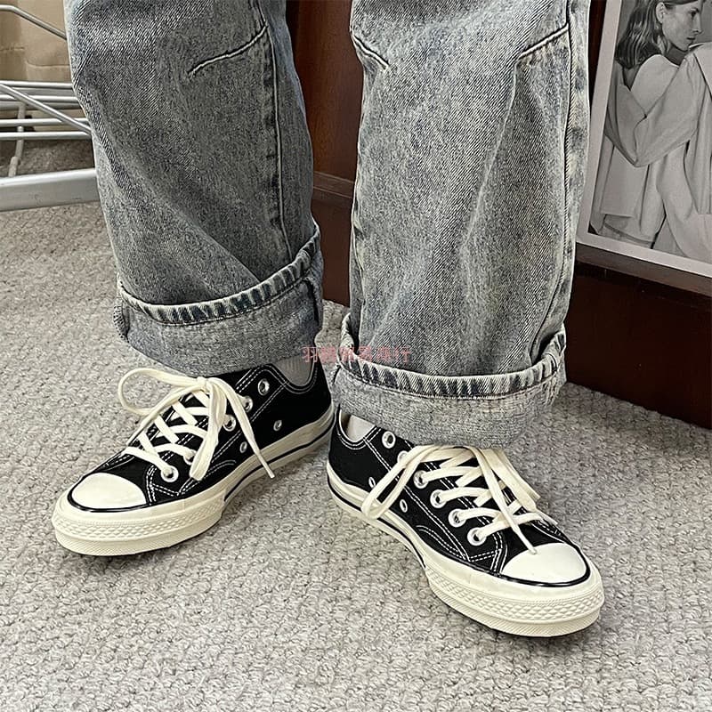 1970s White Low-top Canvas Shoes for Men, Ins Hong Kong Style Retro Women's Shoes, Pointed Toe Student Sneakers, Classic Trendy Shoes