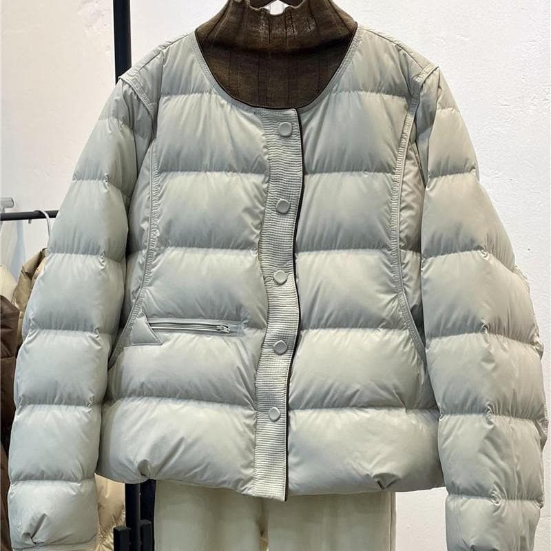 Lightweight simple fashion short padded coat for women, 2025 autumn/winter new style European round neck 90% white duck down warm outerwear trendy