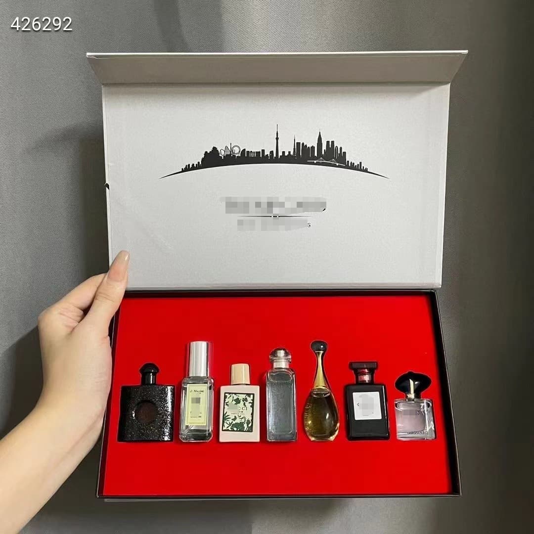 Perfume Gift Set 7-Piece Light Fragrance Long-Lasting Scent Gift Box Birthday Christmas Gift Souvenir Fragrance Antibacterial