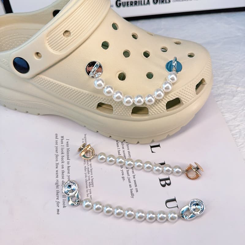 New Style Mall Same Pearl Chain Shoe Charms Premium Trendy TikTok Viral Buckle Shoe Charms Chain