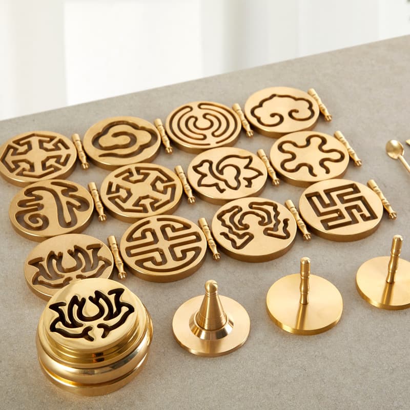 Column-Style Pure Copper Incense Seal Tool Starter Kit with Full Pattern Molds, Imprints, and Cone Molds for Comprehensive Use