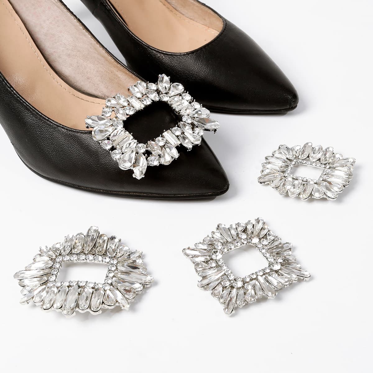 2022 New Shoe Charms Shoe Clips High Heel Shoe Decorations Boots Accessories Shoe Buckle Clips Wedding