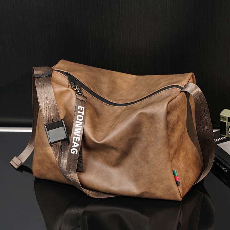 2026 New Large Capacity Fashion Gym Bag Shoulder Bag Korean Style Men's Crossbody Bag Casual Trend Sling Bag