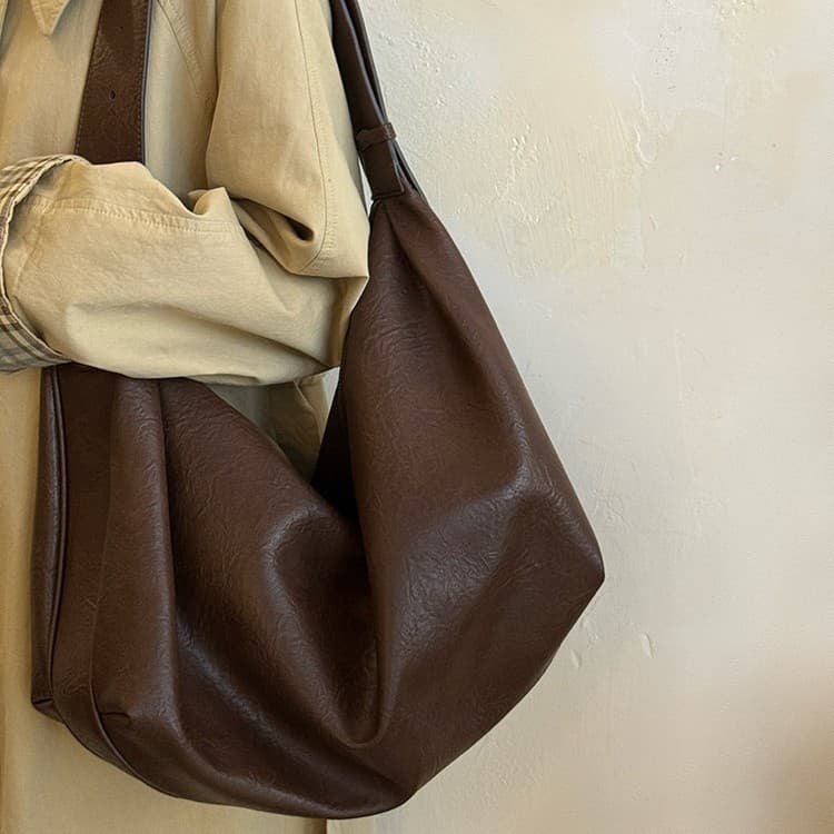 Large Capacity Crossbody Black 2026 Bag Women's High-Quality Soft Leather New Shoulder Casual Hobo Tote Vintage Bag