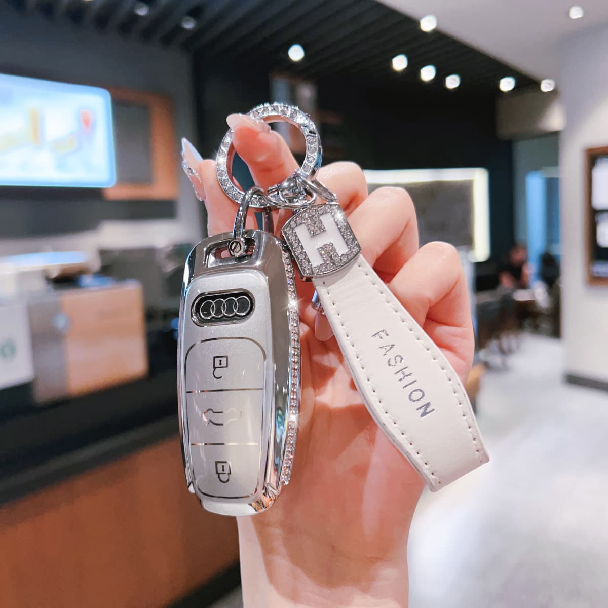 Suitable for Audi a6l key cover a3 special a7l female q7 male a8 high-end q4etron car buckle bag