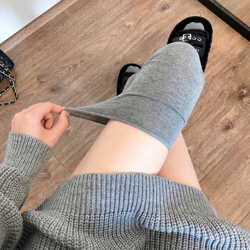 Women's Mid-Calf Breathable Cotton Socks Thin Design over Knee Casual Long Socks Grey Vertical Stripe Pure Cotton Socks